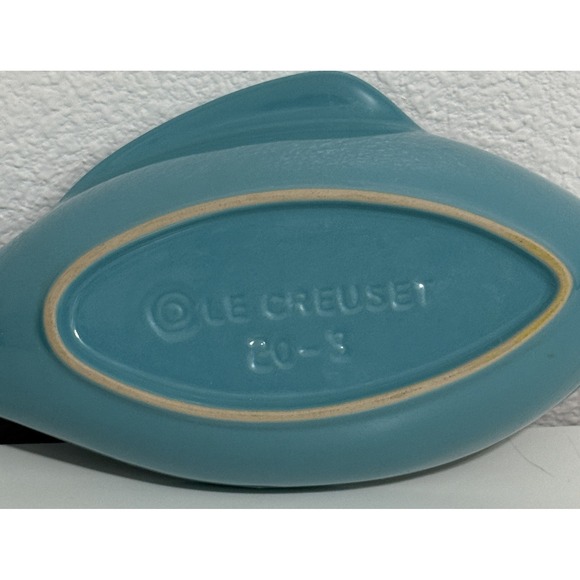 Le Creuset Caribbean Blue Small Fish Dish - Discontinued Color - Stoneware - VTG - Picture 7 of 13